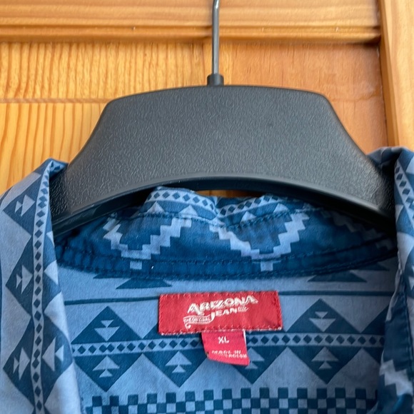 Arizona Brand Button-Down - Picture 3 of 4
